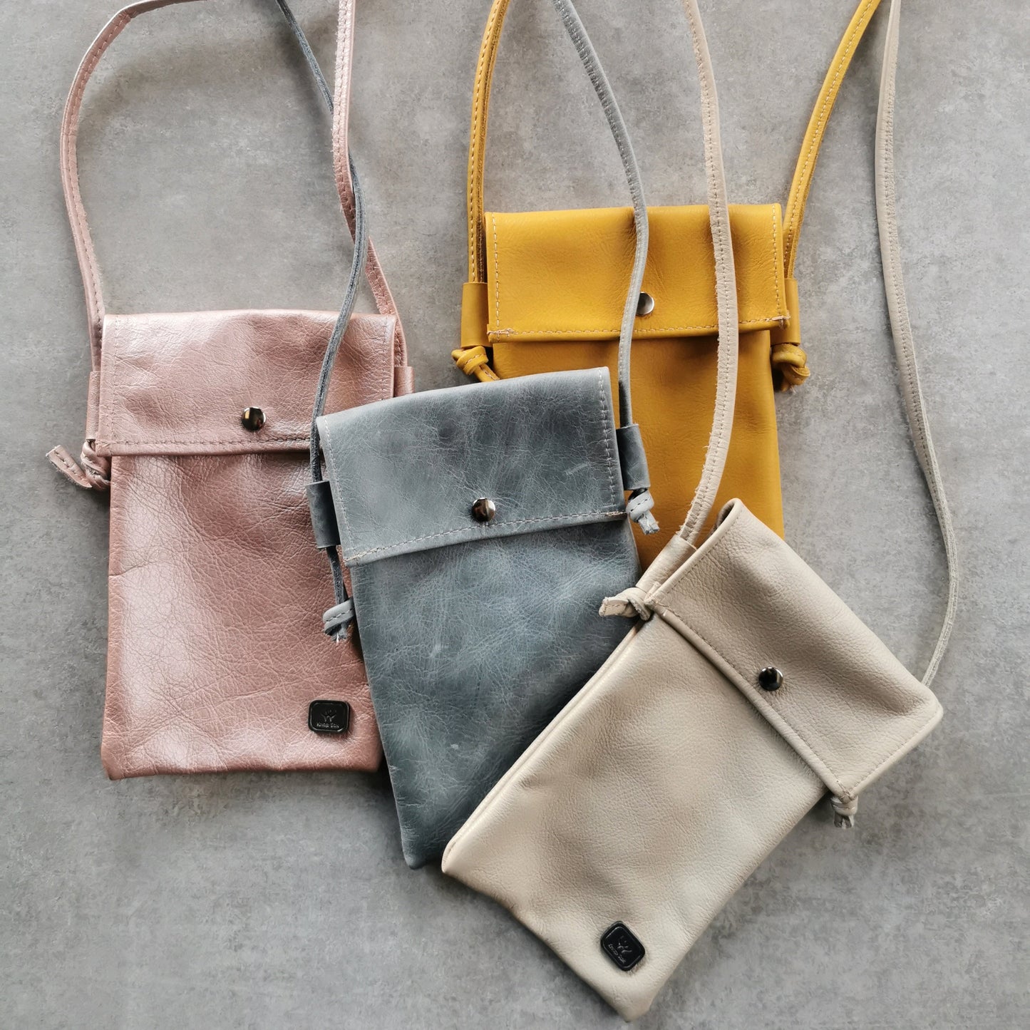 The Mini Slingbag with stud