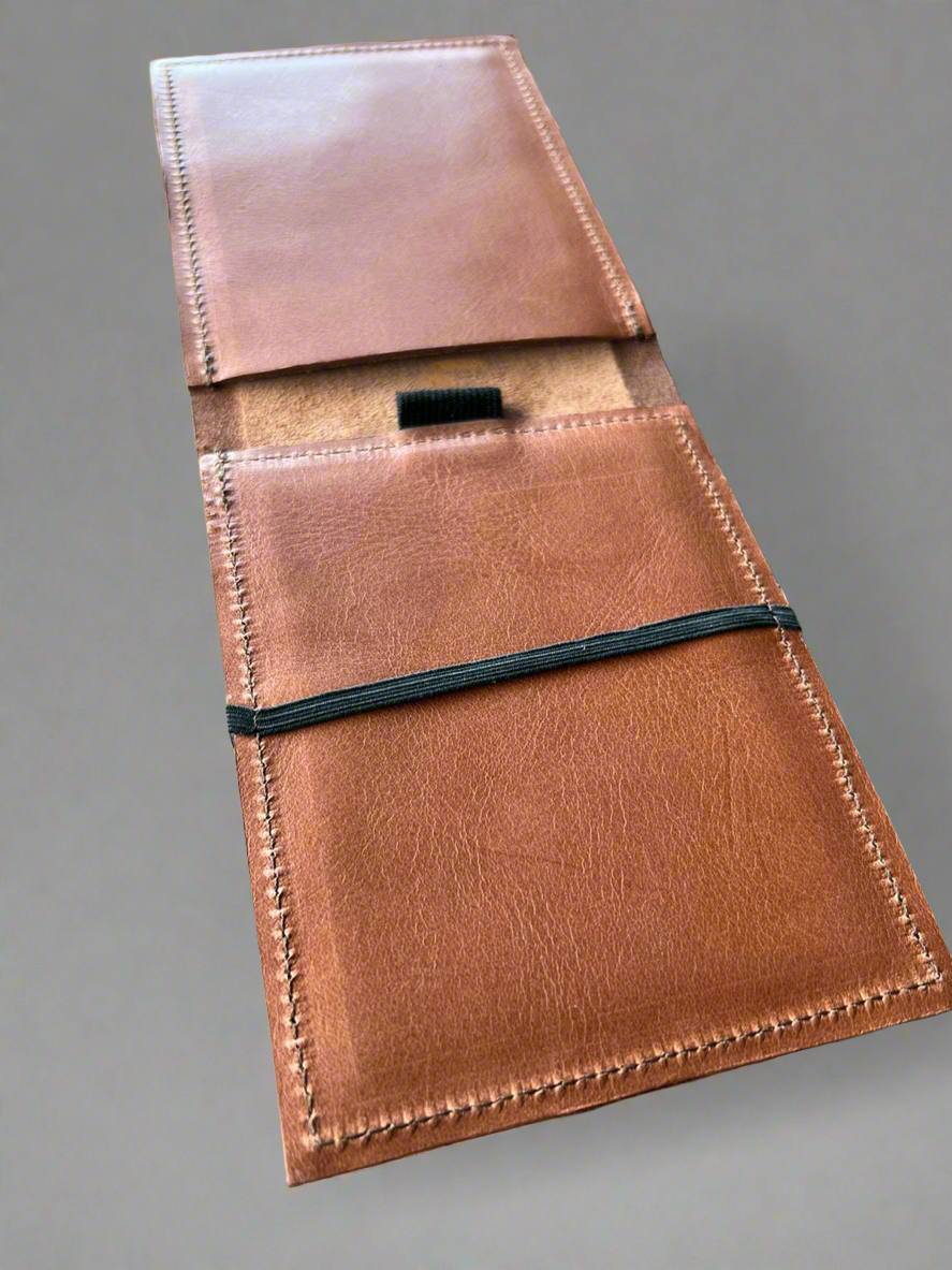 GOLF SCORECARD HOLDER