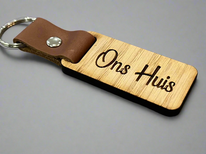 Keyring with Leather and Wood