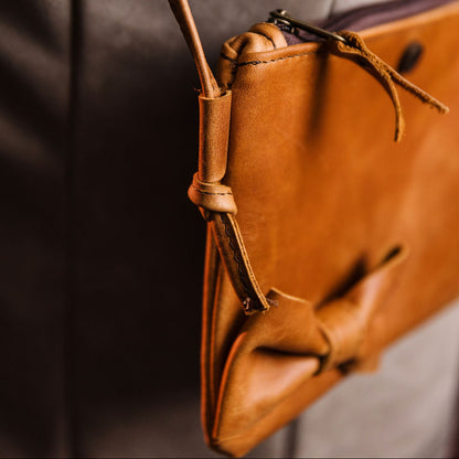 Small Sling leather Bag Bow