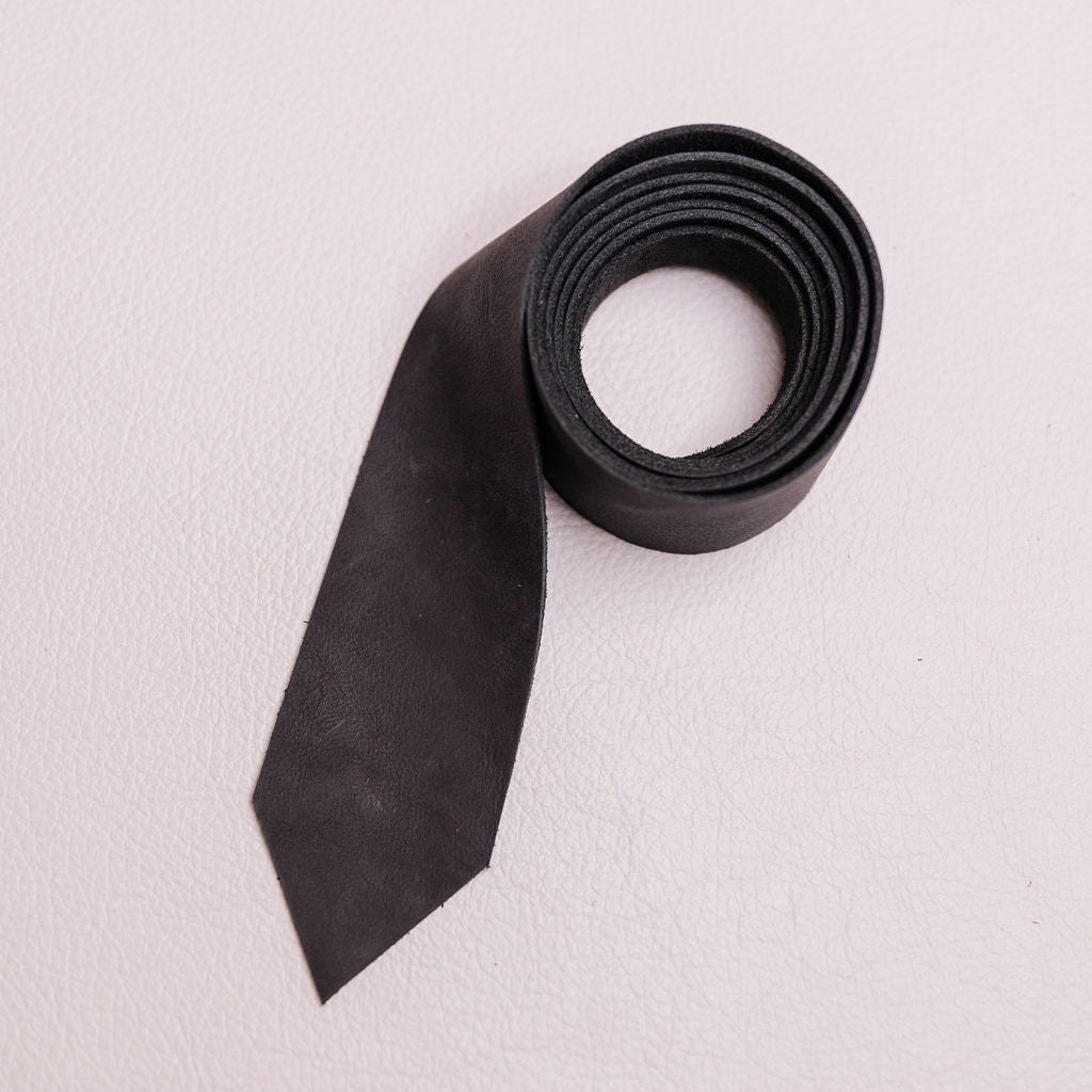 Leather tie Men