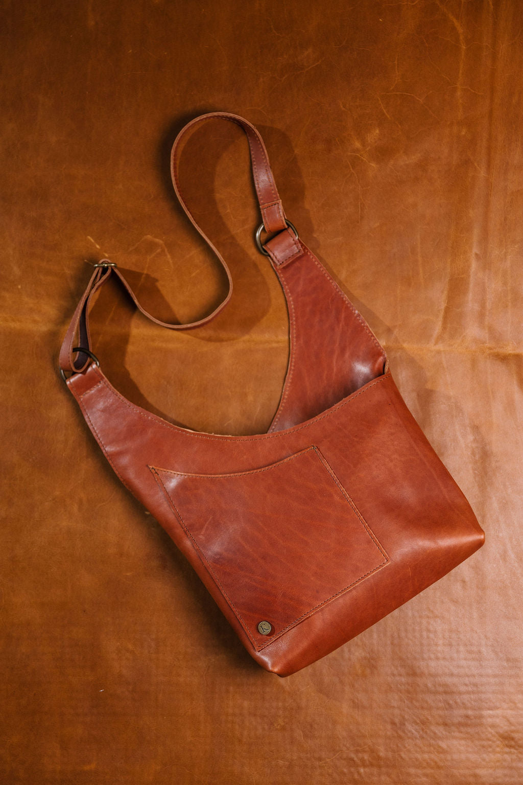 Venus Sling bag Small