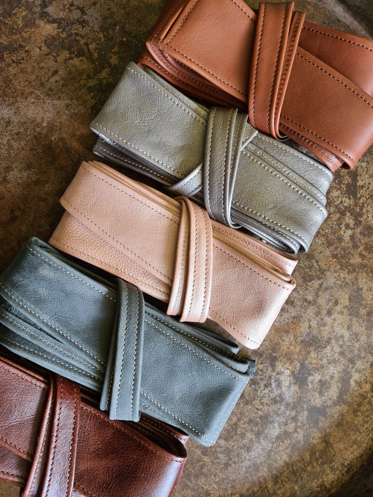 Wrap-around-belt